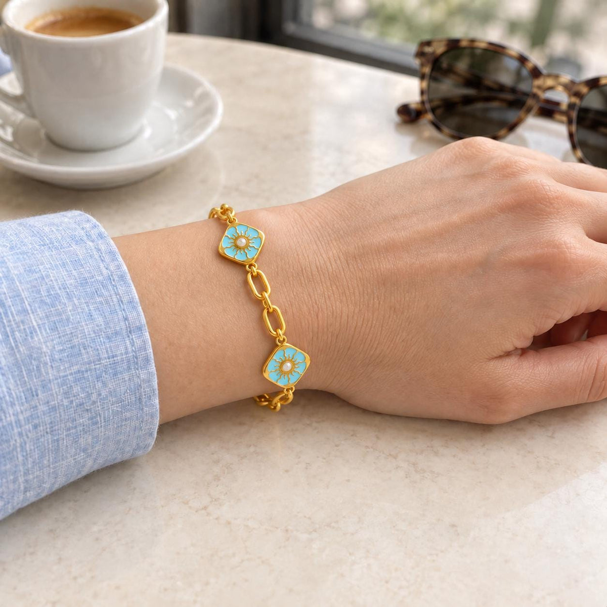 Blue Sun Charm Bracelet, Gold Tone Stainless Steel, Adjustable 18–23 cm