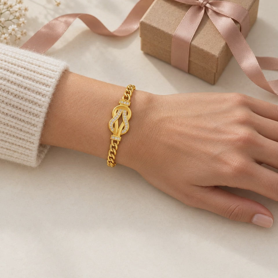 Gold Tone Interlocking Knot Bracelet, 304 Stainless Steel Curb Chain, Adjustable 17.6–22.1 cm